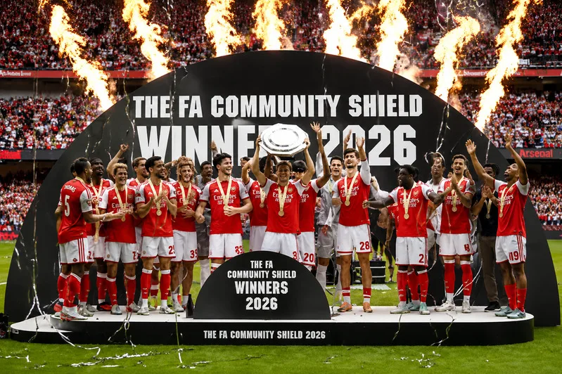 Arsenal hướng tới bảo vệ chức vô địch Premier League với thế hệ cầu thủ trẻ giàu tiềm năng và lối chơi hiện đại.